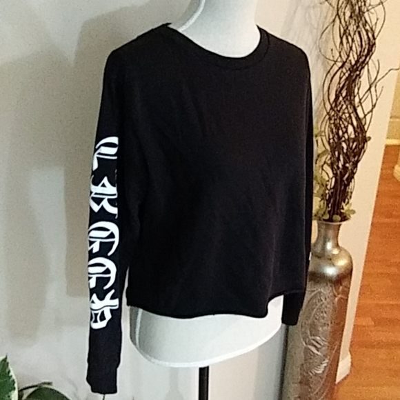 H&M Creed Pullover - Picture 5 of 6